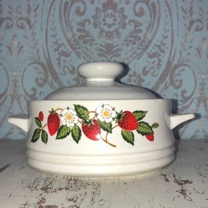 Vintage Sheffield Strawberries n Cream Stoneware